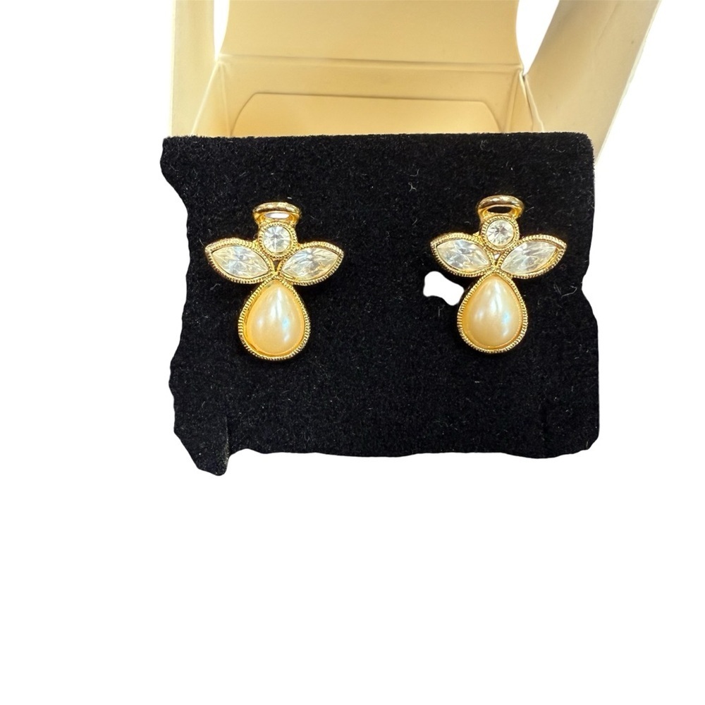 Avon “Angelic Expressions” clip Earrings with Rhinestone Accents NIB vintage
